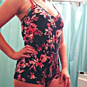 🚫SOLD 🚫Aeropostale Floral Romper